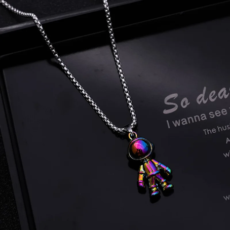 Astronaut Pendant Star - Image 5