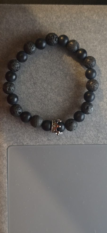 The Onyx Crown Bracelet - Image 4