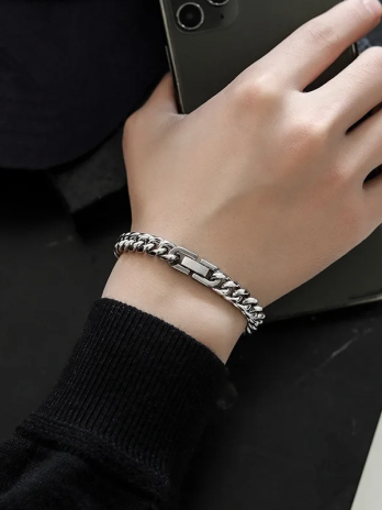 The Urban Diore Bracelet