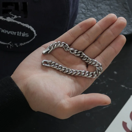The Urban Diore Bracelet - Image 4